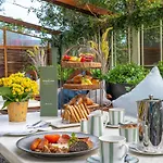 Hotel Newpark 4*