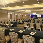 Newpark Hotel