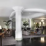 Newpark Hotel 4*