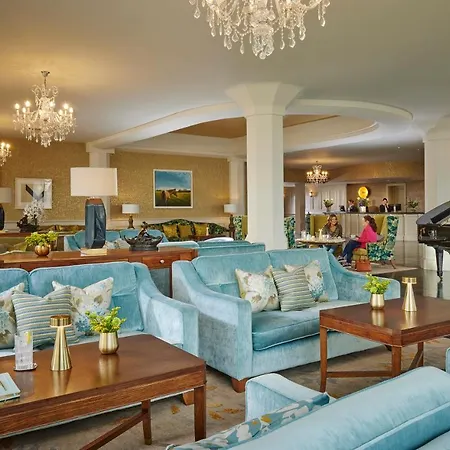Newpark Hotel