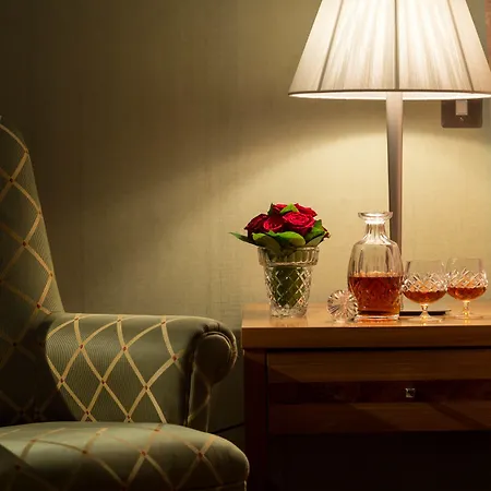 Newpark Hotel