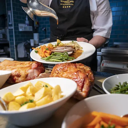 Ξενοδοχείο Newpark 4*