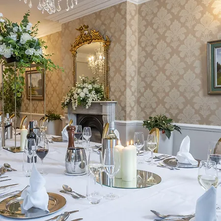 Newpark Ξενοδοχείο Κίλκενι