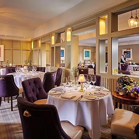 Newpark Hotel 4*