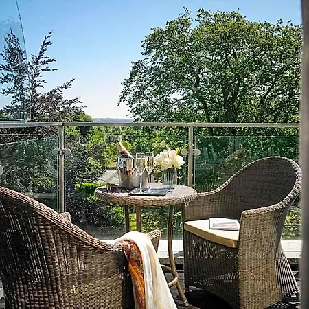 Newpark 4*