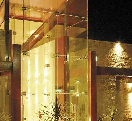 Newpark 4*