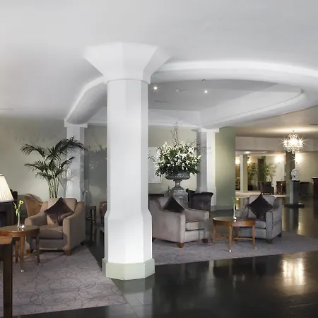 Newpark Hotel 4*