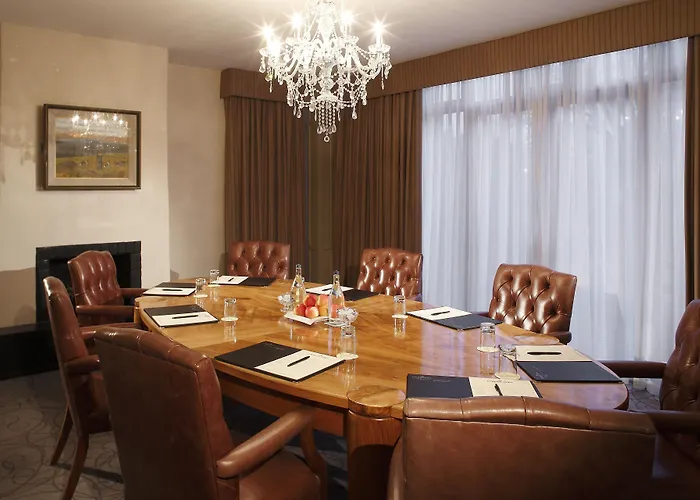 Отель Newpark 4*